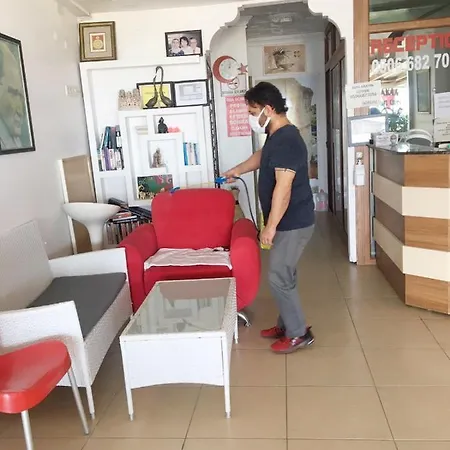 Hakan Aparthotel 3*