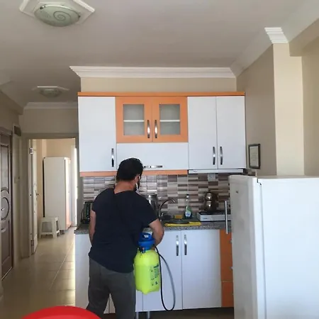 Hakan Aparthotel 3*
